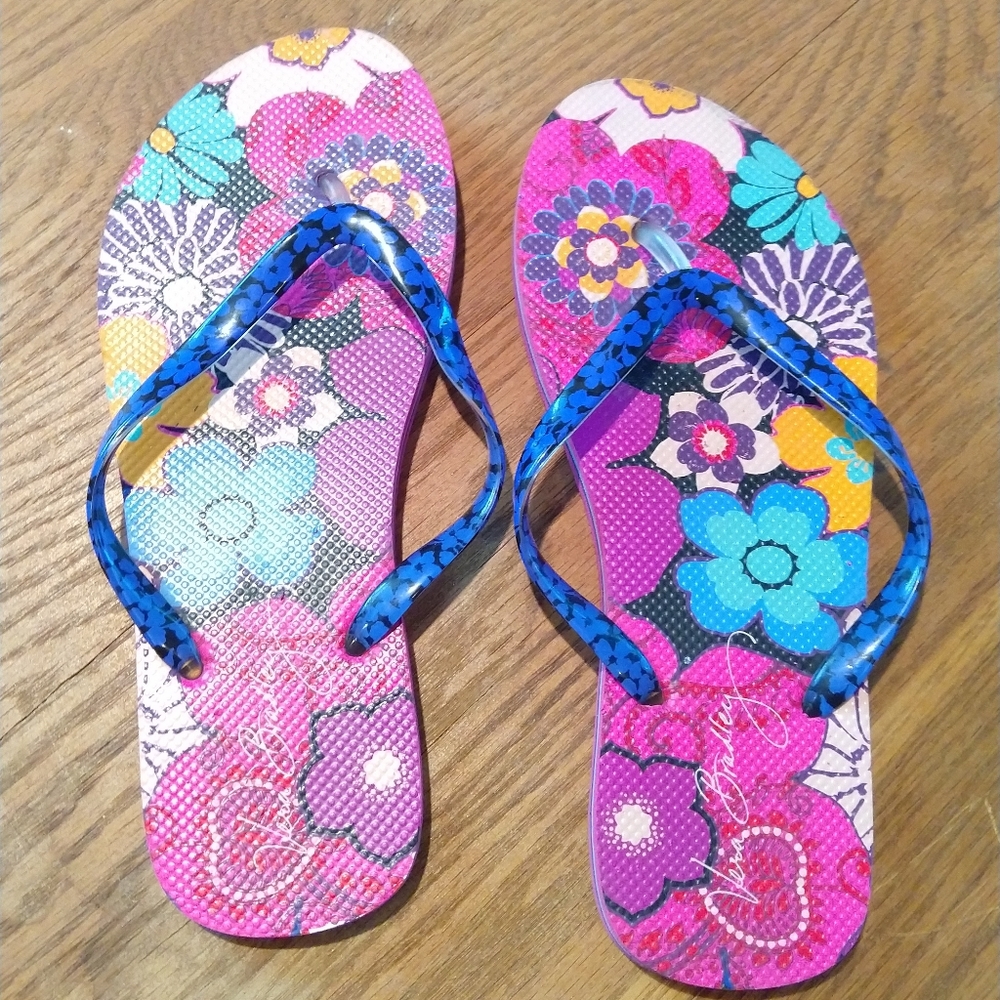 Vera Bradley Floral Fields Flip Flops Size 7-8
